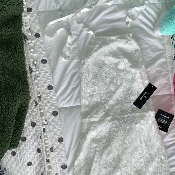 White lace tie up dress! - Picture 3 of 6